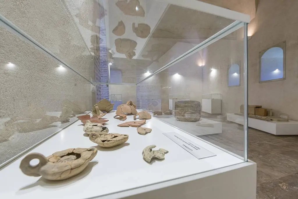Arkeologiska lämningar i det kommunala arkeologiska museet i Manilva