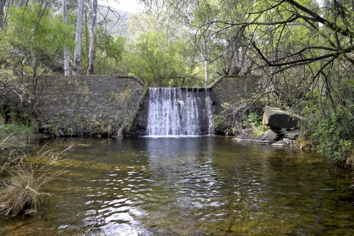 Een van de watervallen van de Tolox watervallenroute