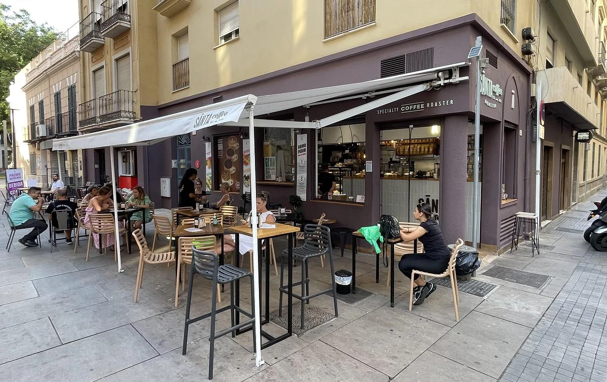 Santa Coffe Soho near the main Alameda